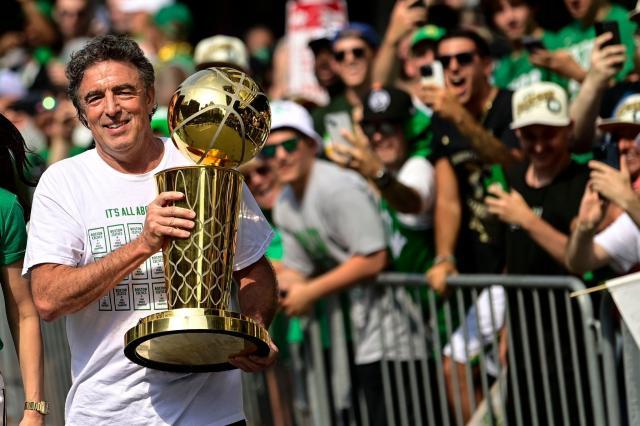 500万彩票网-绿军夺冠卖队！首发10亿合同在身 老板见好就收